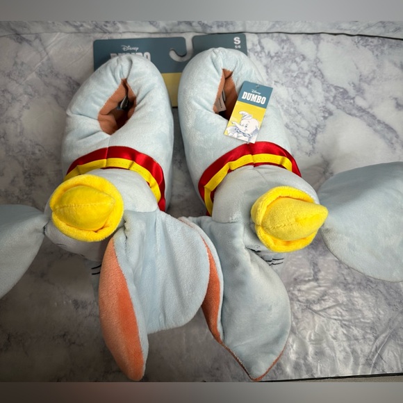 Disney Dumbo Elephant Slippers Size S 5/6 - Picture 3 of 4